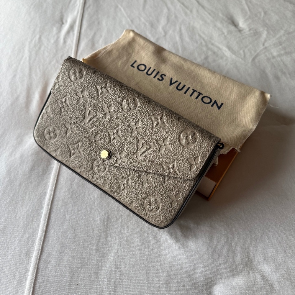 louis vuitton pochette felicie in color turtledove